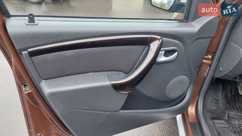 Позашляховик / Кросовер Dacia Duster 2011 в Білгороді-Дністровському