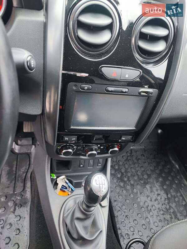 Внедорожник / Кроссовер Dacia Duster 2017 в Виннице