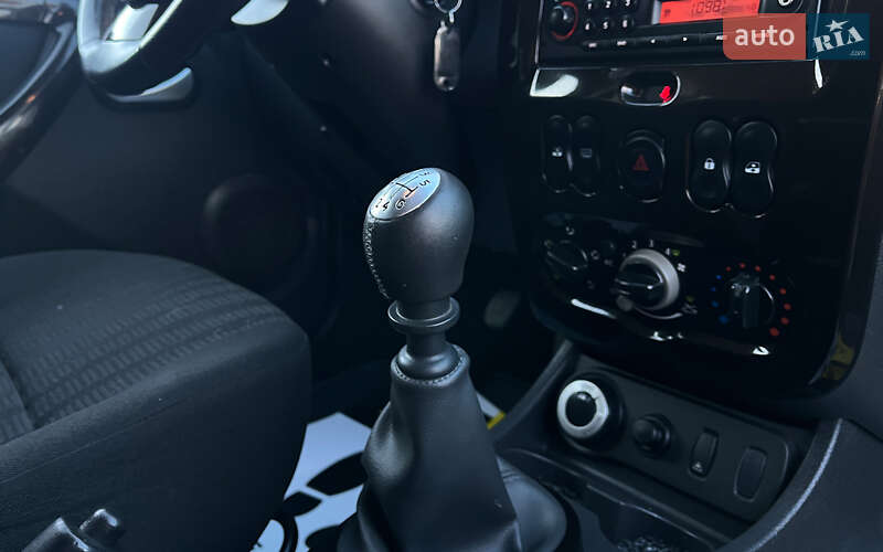 Внедорожник / Кроссовер Dacia Duster 2011 в Коломые фото 13 Внедорожник / Кроссовер Dacia Duster 2011 в Коломые