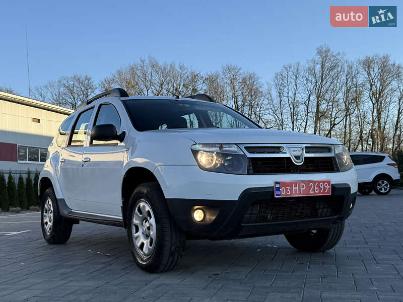 Позашляховик / Кросовер Dacia Duster 2011 в Луцьку