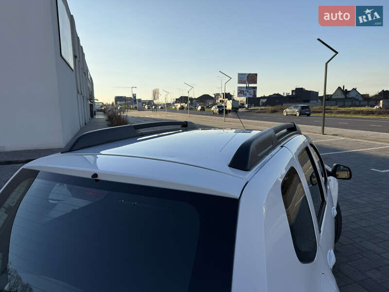 Позашляховик / Кросовер Dacia Duster 2011 в Луцьку