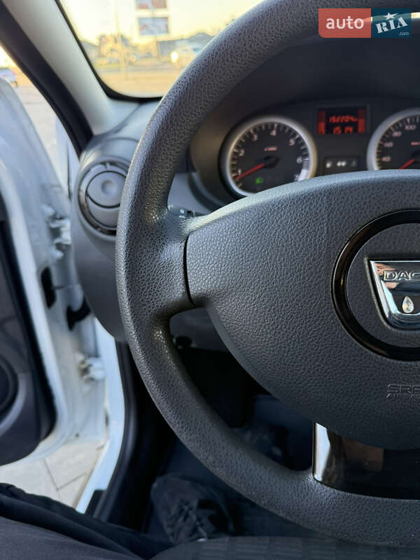 Позашляховик / Кросовер Dacia Duster 2011 в Луцьку