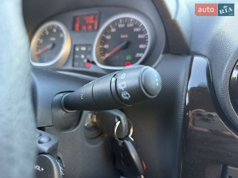 Позашляховик / Кросовер Dacia Duster 2011 в Луцьку