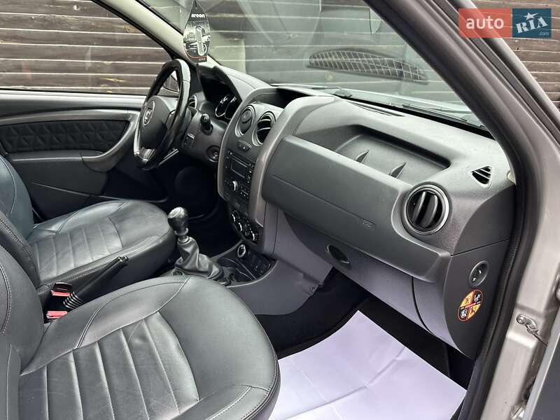 Внедорожник / Кроссовер Dacia Duster 2015 в Тернополе