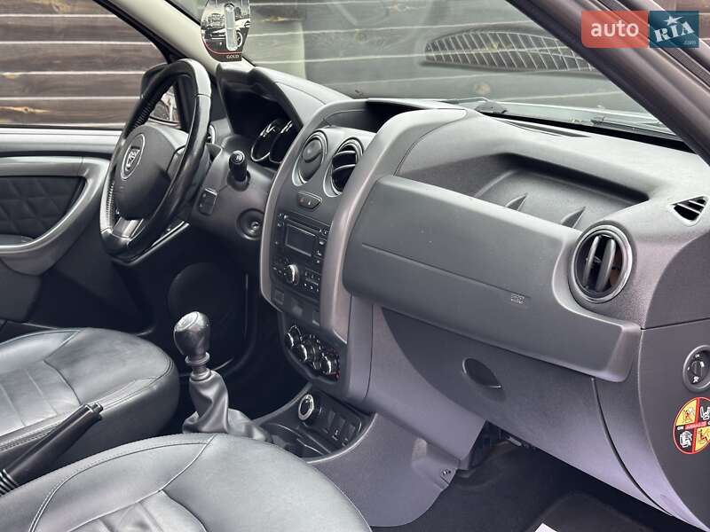 Внедорожник / Кроссовер Dacia Duster 2015 в Тернополе