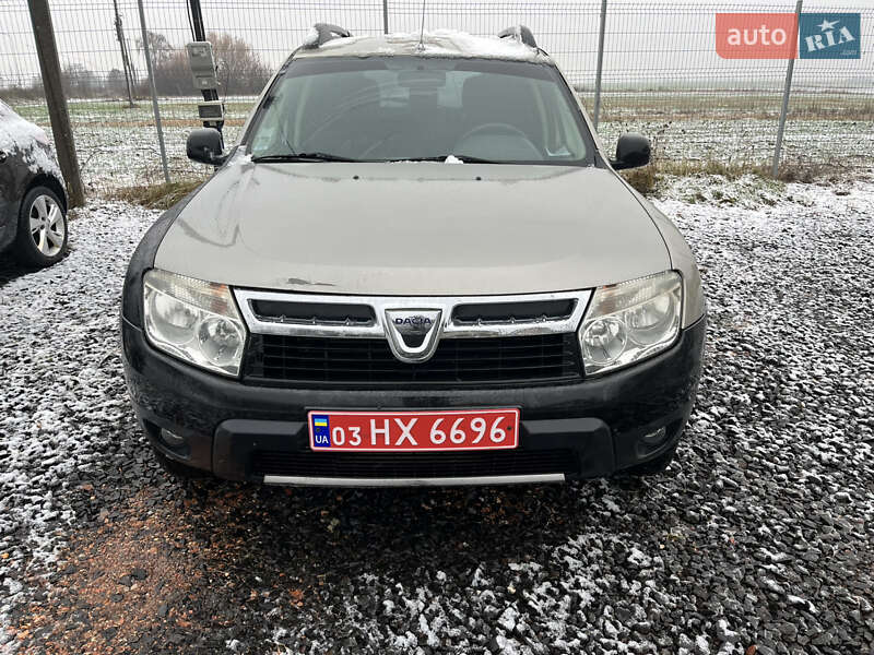 Позашляховик / Кросовер Dacia Duster 2011 в Володимирі