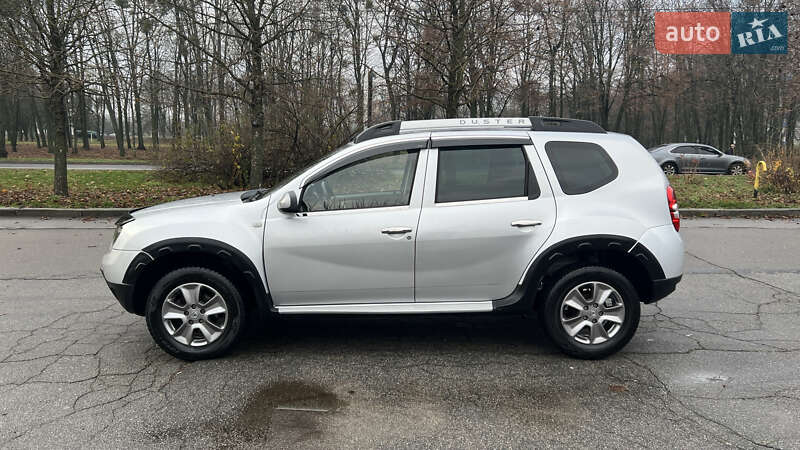 Позашляховик / Кросовер Dacia Duster 2015 в Умані
