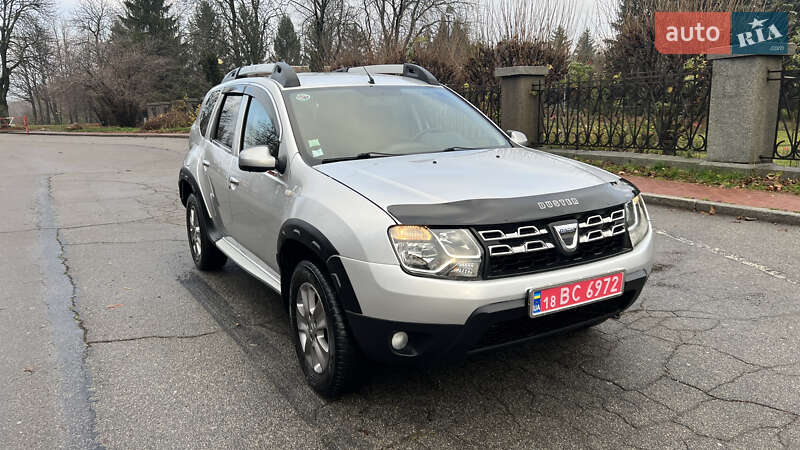 Позашляховик / Кросовер Dacia Duster 2015 в Умані