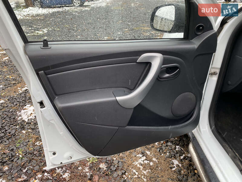 Позашляховик / Кросовер Dacia Duster 2012 в Луцьку