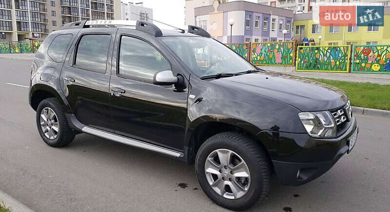 Позашляховик / Кросовер Dacia Duster 2016 в Звенигородці