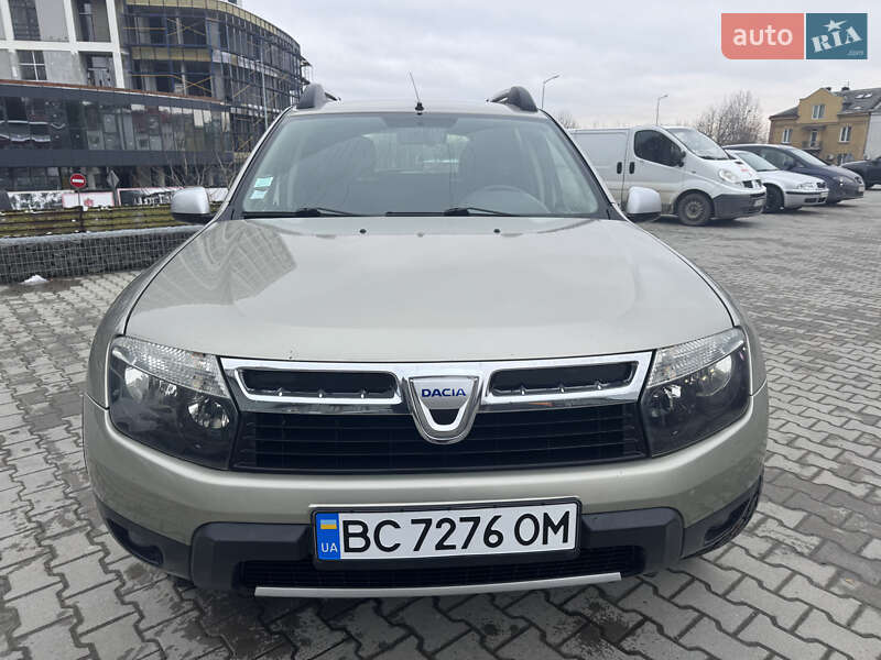 Позашляховик / Кросовер Dacia Duster 2011 в Львові