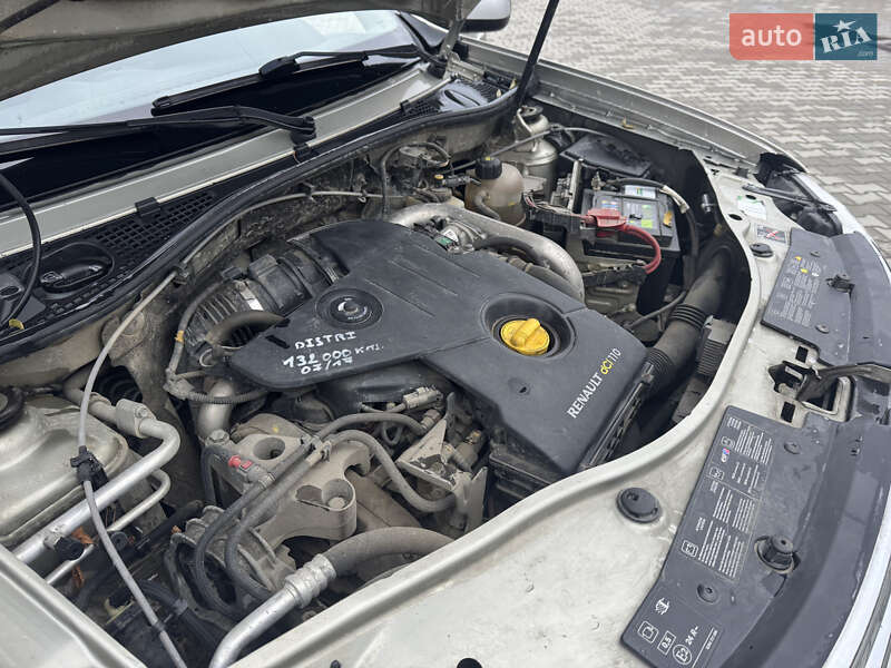 Позашляховик / Кросовер Dacia Duster 2011 в Львові