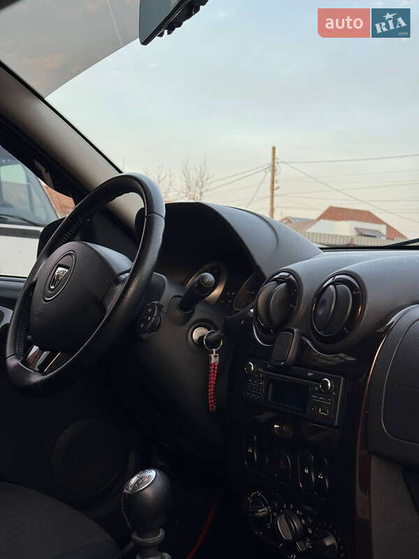 Позашляховик / Кросовер Dacia Duster 2012 в Кривому Розі