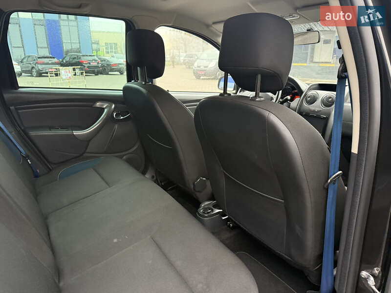 Внедорожник / Кроссовер Dacia Duster 2015 в Ровно