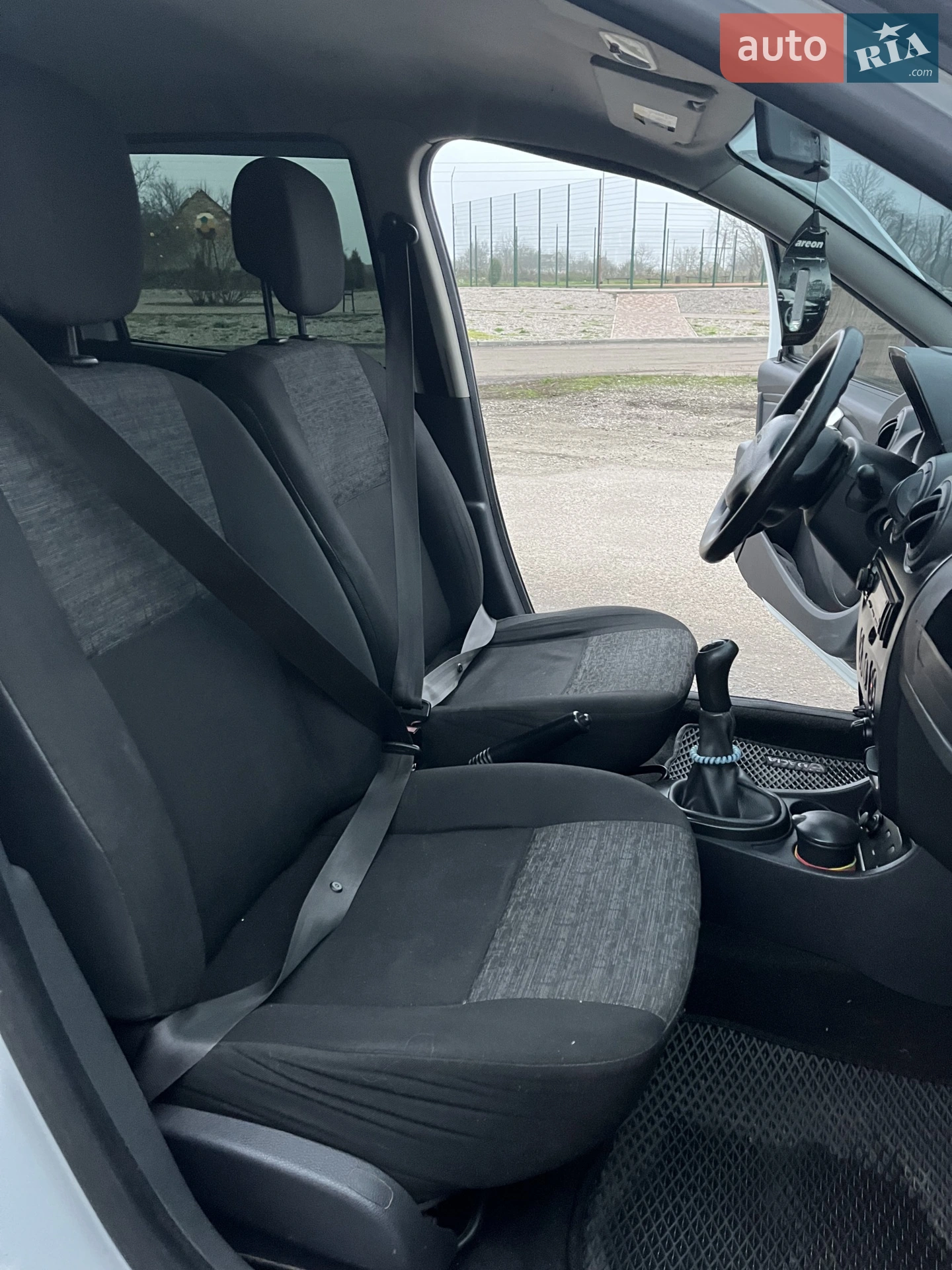2013 Dacia Duster - мініатюра 20
