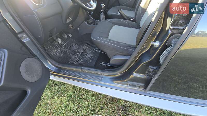 Позашляховик / Кросовер Dacia Duster 2016 в Чернівцях