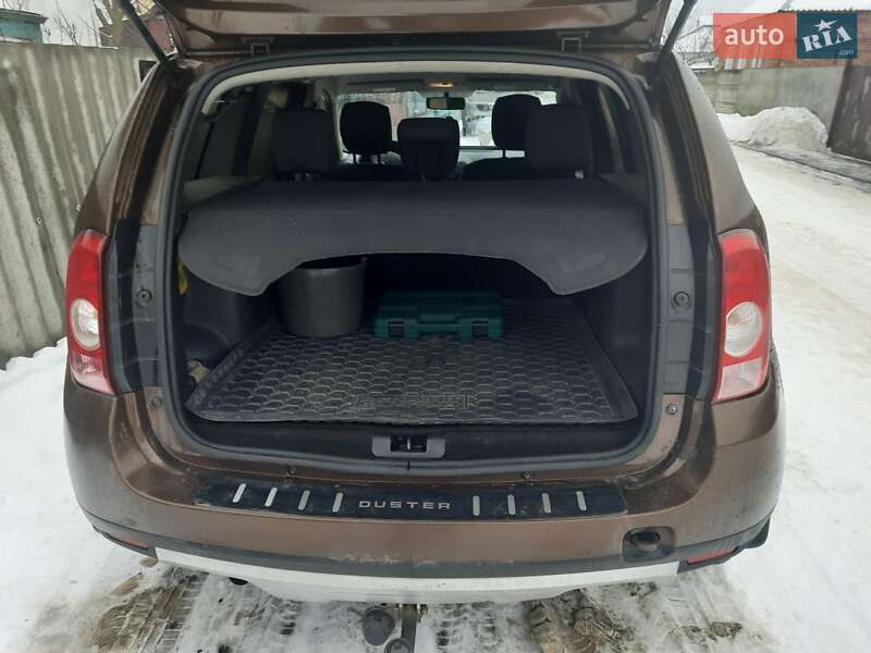 Внедорожник / Кроссовер Dacia Duster 2010 в Тростянце