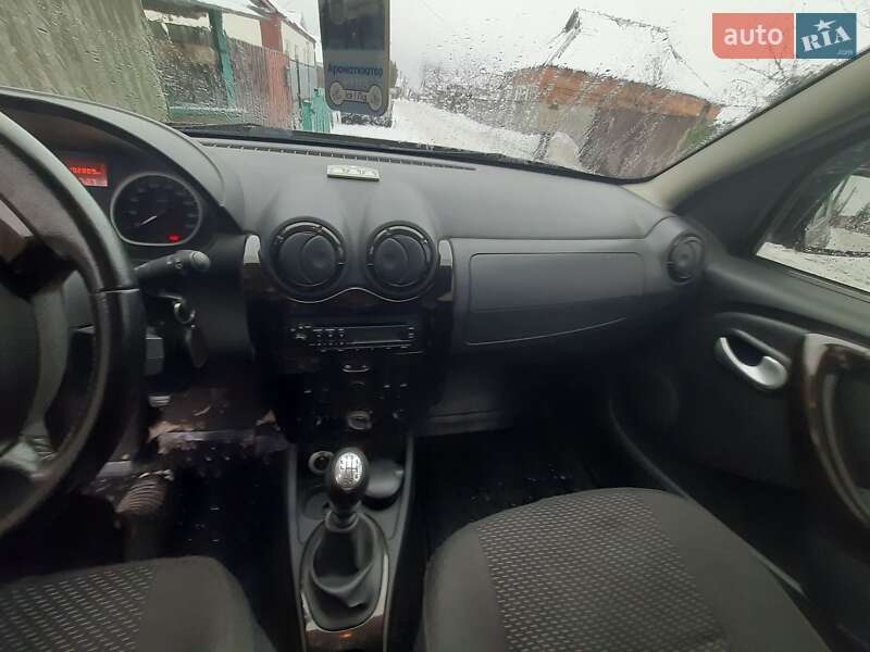 Внедорожник / Кроссовер Dacia Duster 2010 в Тростянце