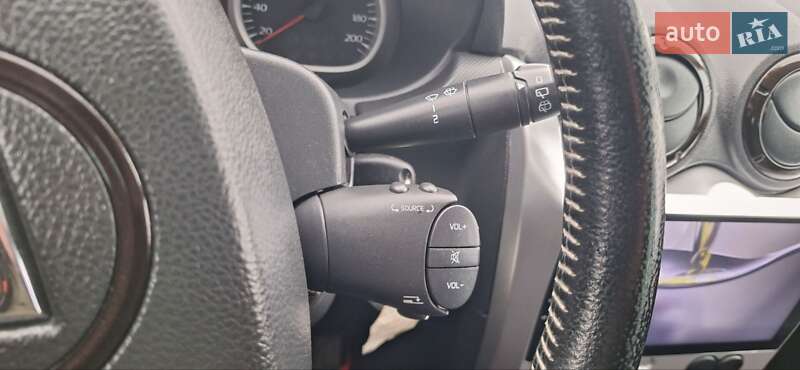 Позашляховик / Кросовер Dacia Duster 2011 в Новоархангельську