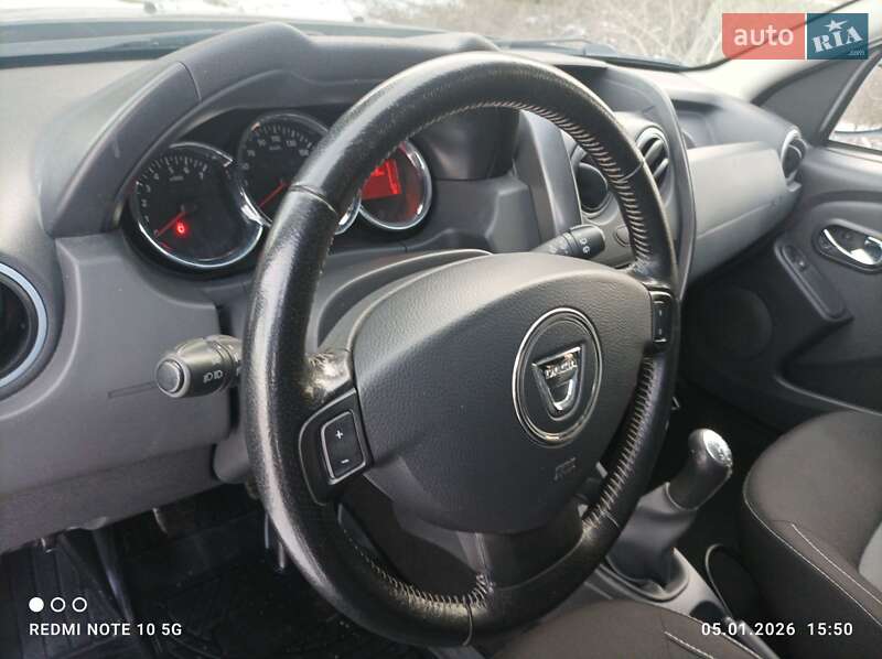 Позашляховик / Кросовер Dacia Duster 2016 в Дубні