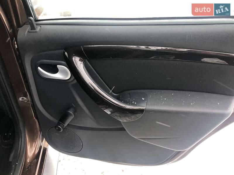 Внедорожник / Кроссовер Dacia Duster 2011 в Каменке