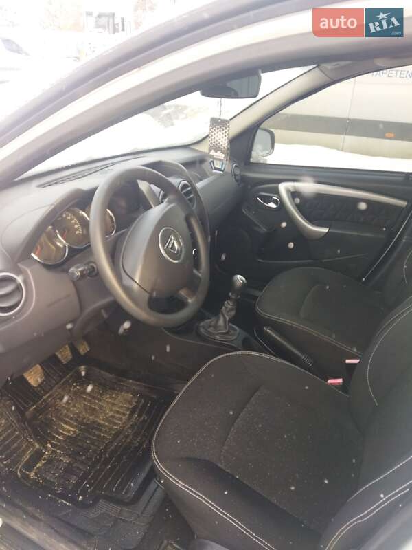 Внедорожник / Кроссовер Dacia Duster 2014 в Дубно