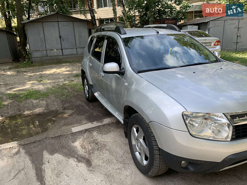 Внедорожник / Кроссовер Dacia Duster 2013 в Литине