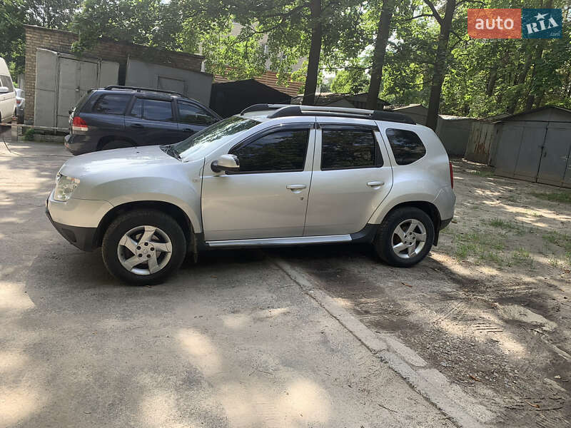 Внедорожник / Кроссовер Dacia Duster 2013 в Литине