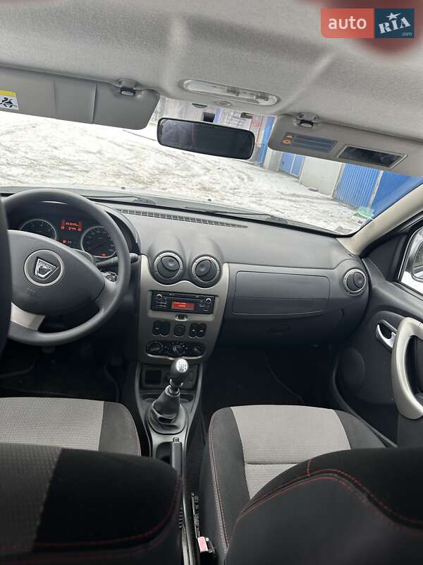 Позашляховик / Кросовер Dacia Duster 2013 в Луцьку