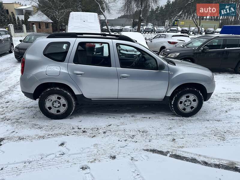 Позашляховик / Кросовер Dacia Duster 2013 в Луцьку