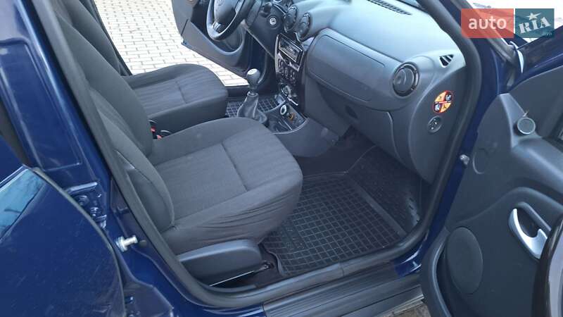 Внедорожник / Кроссовер Dacia Duster 2011 в Коломые