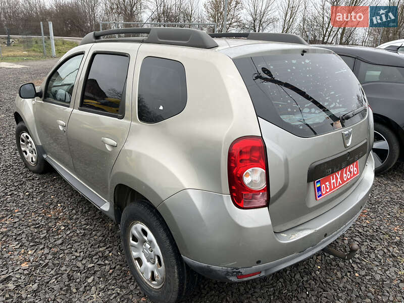 Внедорожник / Кроссовер Dacia Duster 2011 в Владимире