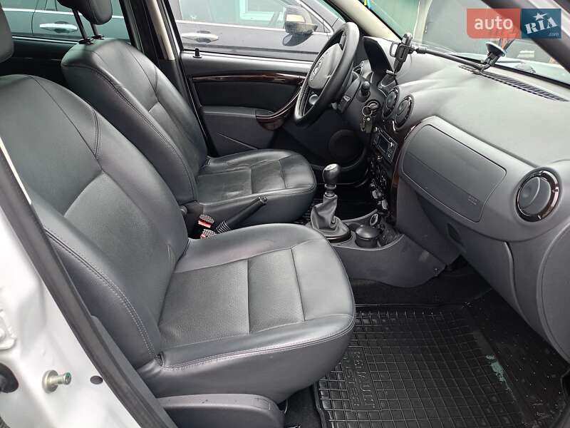 Позашляховик / Кросовер Dacia Duster 2012 в Одесі фото 18 Позашляховик / Кросовер Dacia Duster 2012 в Одесі