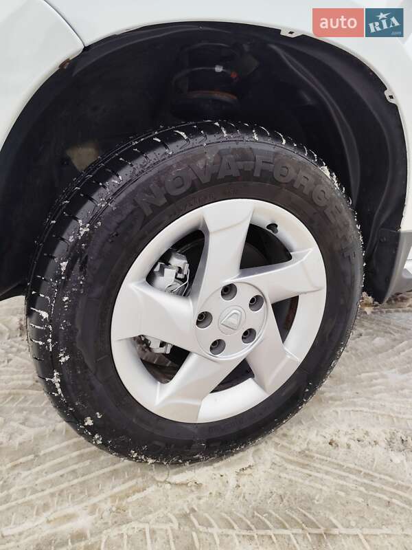 Внедорожник / Кроссовер Dacia Duster 2012 в Чернигове