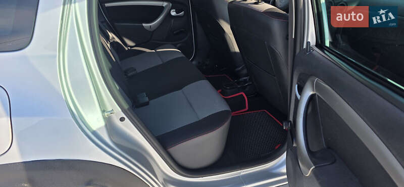 Позашляховик / Кросовер Dacia Duster 2013 в Новоархангельську