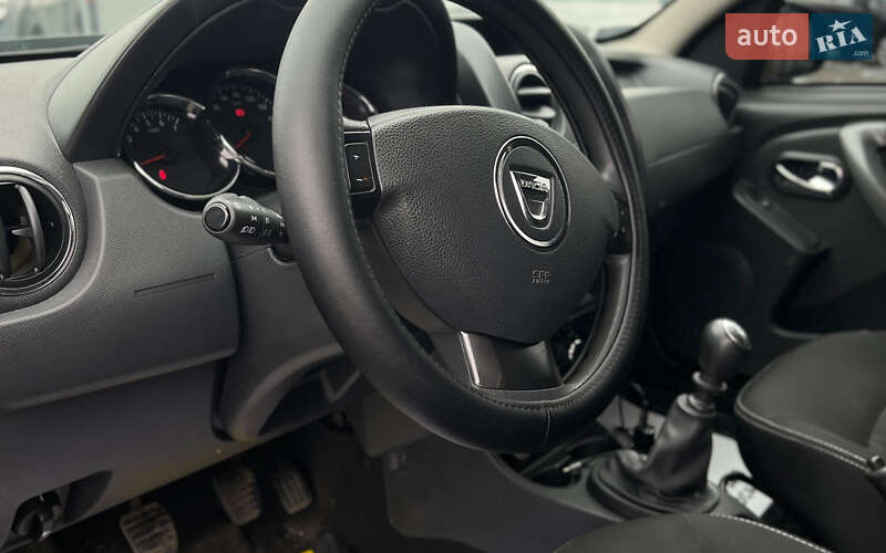 Позашляховик / Кросовер Dacia Duster 2014 в Мукачевому