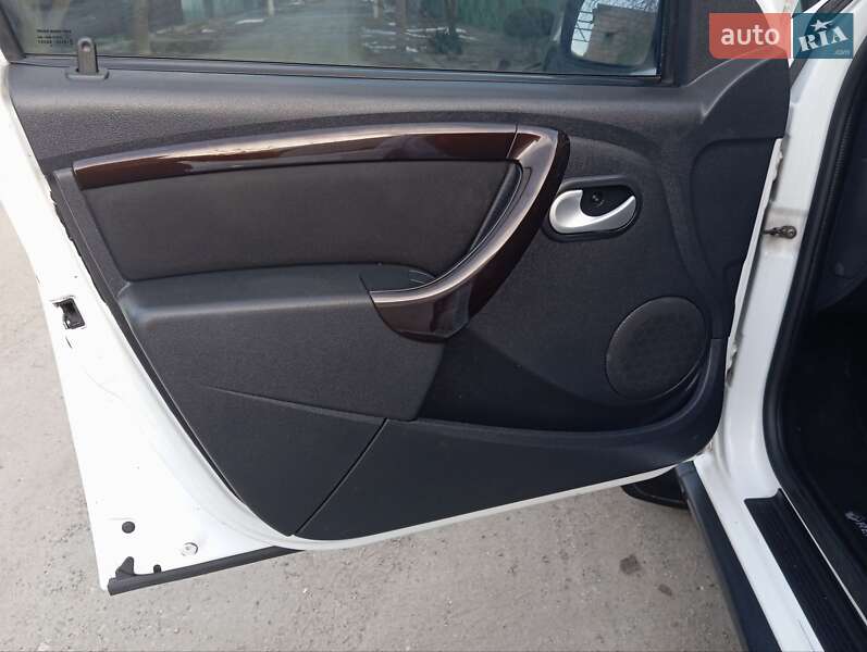 Позашляховик / Кросовер Dacia Duster 2012 в Нікополі фото 31 Позашляховик / Кросовер Dacia Duster 2012 в Нікополі