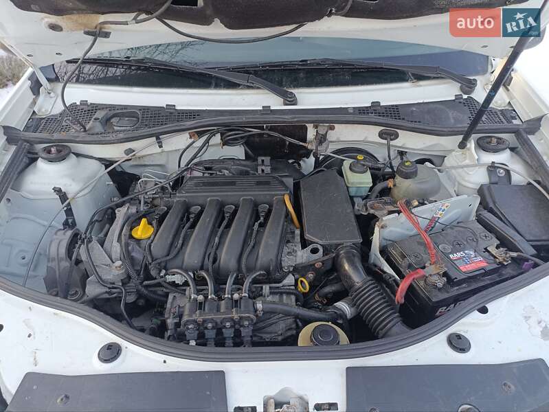 Позашляховик / Кросовер Dacia Duster 2013 в Дубні