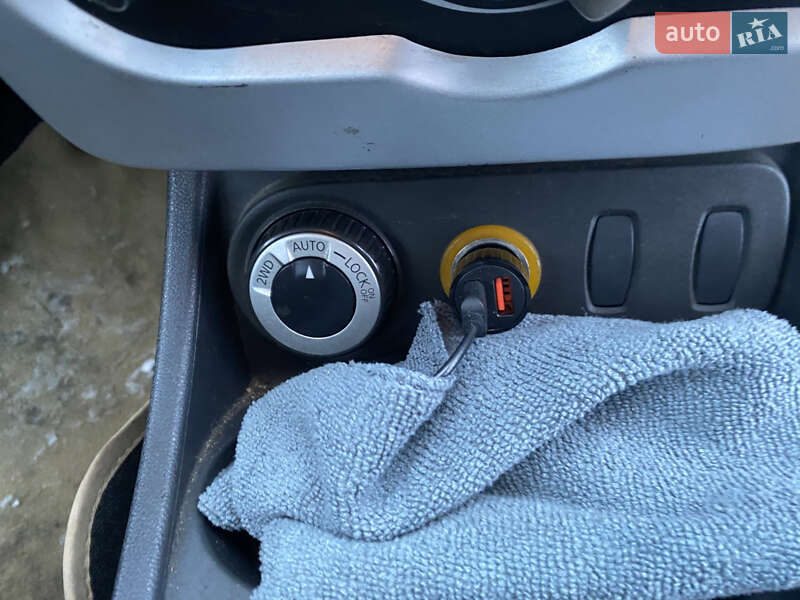 Позашляховик / Кросовер Dacia Duster 2010 в Києві