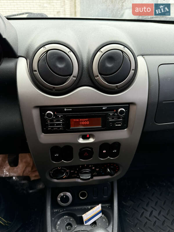 Внедорожник / Кроссовер Dacia Duster 2013 в Киеве фото 15 Внедорожник / Кроссовер Dacia Duster 2013 в Киеве