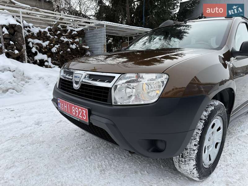 Позашляховик / Кросовер Dacia Duster 2011 в Луцьку