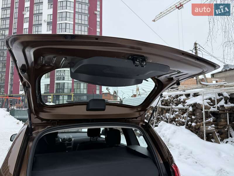 Позашляховик / Кросовер Dacia Duster 2011 в Луцьку