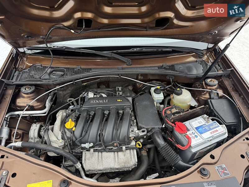 Позашляховик / Кросовер Dacia Duster 2011 в Луцьку