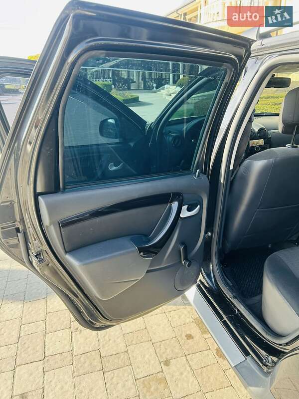 Внедорожник / Кроссовер Dacia Duster 2010 в Сарнах