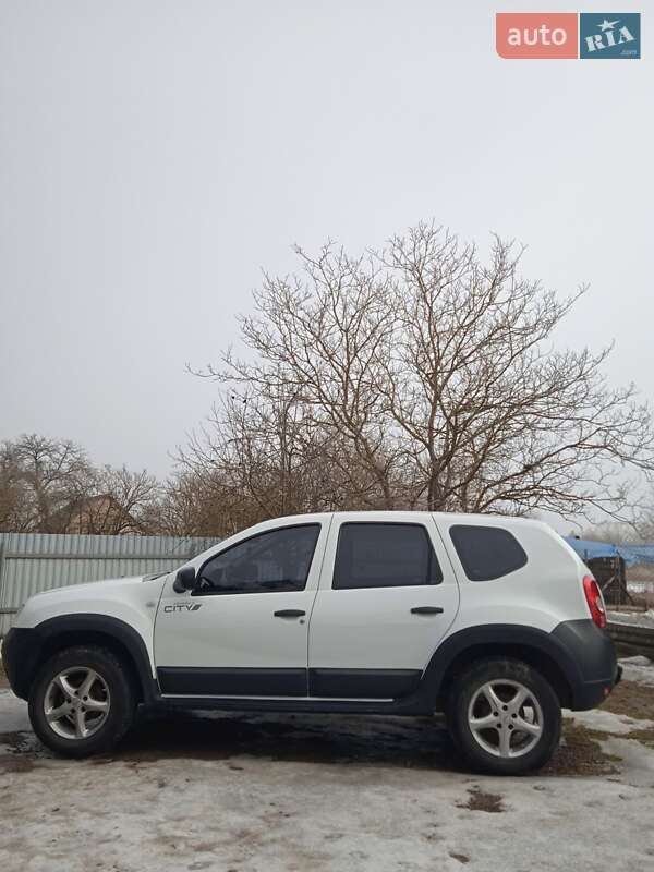 Внедорожник / Кроссовер Dacia Duster 2011 в Калуше