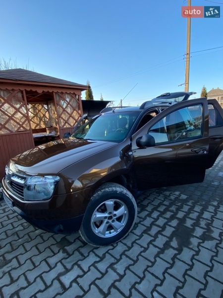Dacia Duster 2012