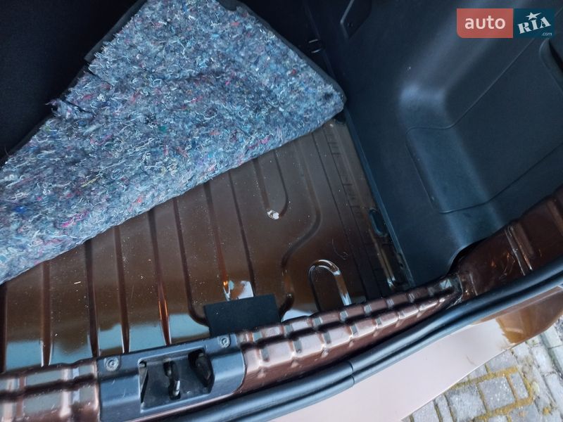 Внедорожник / Кроссовер Dacia Duster 2011 в Дубно фото 30 Внедорожник / Кроссовер Dacia Duster 2011 в Дубно