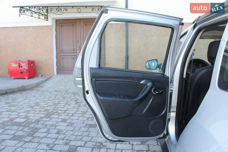 Внедорожник / Кроссовер Dacia Duster 2015 в Трускавце