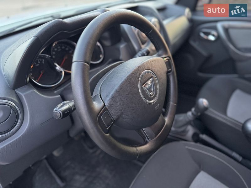 Внедорожник / Кроссовер Dacia Duster 2016 в Житомире