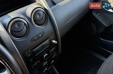 Позашляховик / Кросовер Dacia Duster 2015 в Києві